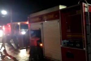 Criança é resgatada pela sacada após incêndio em residência na Vila Morumbi (vídeo)