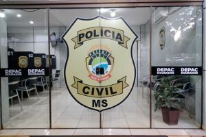 Idosa é agredida com leiteira pela filha em Dourados
