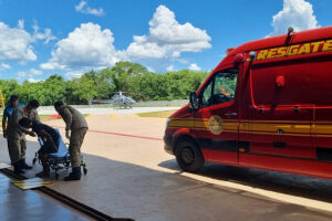 Com febre intensa e crises de desmaios, idosa é resgatada no Pantanal