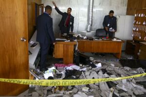 AGU pede bloqueio de bens de 40 presos em flagrante nos atos golpistas