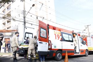 Trabalhador que caiu de telhado de frigorífico morre em MS