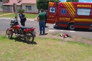 Motociclista fratura braço e perna ao bater em Hilux em Amambai