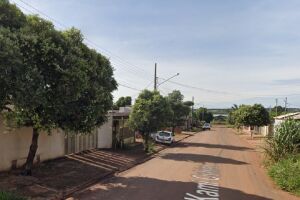 Moradores pedem sinalização e bueiros em rua do Itamaracá