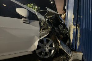 Motorista bêbado preso após acidente paga fiança e é liberado