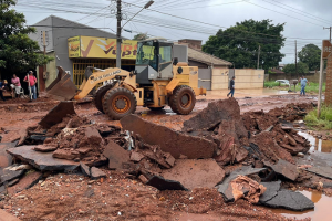 Destruição em Ponta Porã faz prefeitura decretar situação de emergência 