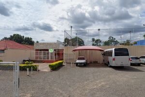 Local onde o rapaz jogava bola