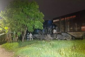 Idosa morre após ser atropelada por trem no Paraná