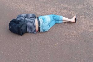 Na contramão, ciclista é atropelado no Jardim Tarumã em Campo Grande