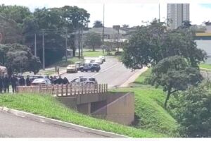 PMs heróis salvam homem de cair de viaduto em Campo Grande (vídeo)