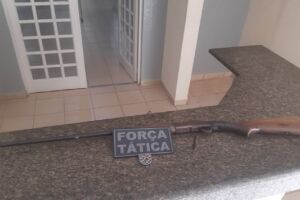 Homem ameaça meter bala em vizinho após discussão em Coxim; suspeito fugiu