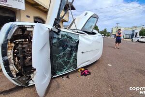 Motorista de aplicativo e passageira ficam feridas em acidente na Dom Aquino