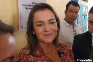 Adriane Lopes confirma convites, mas nega mudança imediata de partido