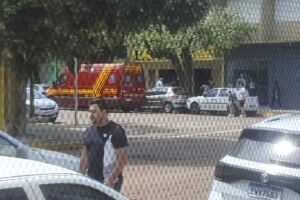 Comerciante se machucou durante o assalto 