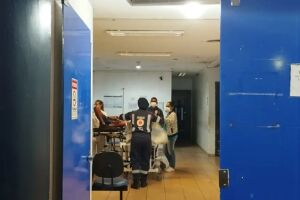 Polícia procura suspeitos em Saveiro branca