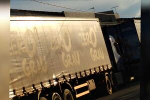 Caminhoneiro afirmou não saber que havia drogas no veículo