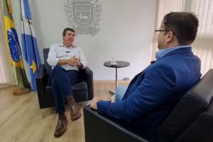 Riedel diz que solução é diálogo e compra de áreas