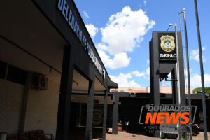 Adolescente fica bravo com 'qualidade de droga' e acaba apreendido com cocaína