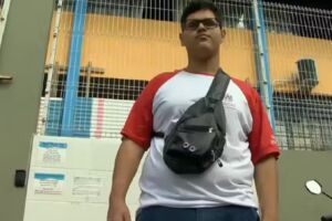 Mochila com sensor é desenvolvida por alunos de escola pública e vai beneficiar cegos