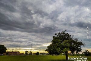 Domingo de calor com tempestades e ventania em Mato Grosso do Sul