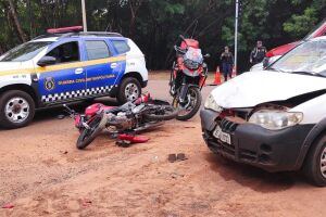 Acidente deixou bebê e pai feridos