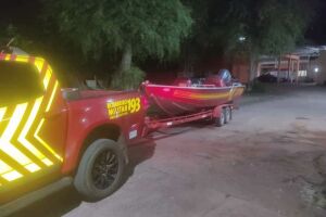 A embarcação Sucuri foi deslocada para atender o jovem 