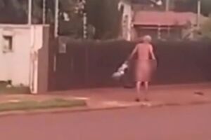 'Sabadou'! Peladão é flagrado andando nas ruas de Sidrolândia (vídeo)