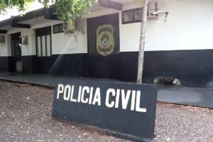 Criança foi resgatada por PMs e devolvida para a mãe