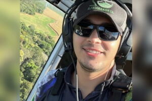 Piloto morre preso aos destroços após queda de avião agrícola no MT