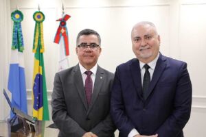 Tribunal empossa Waldir Marques como desembargador