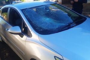 Ciclista foi projetado contra o para-brisa do ve&iacute;culo