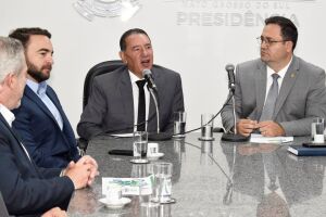 Diversas entidades ligadas ao setor estiveram presentes na posse dos membros da Frente Parlamentar