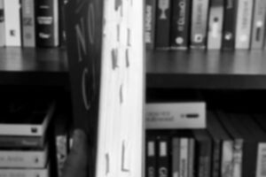 Confira 5 livros de contos para curtir debaixo das cobertas