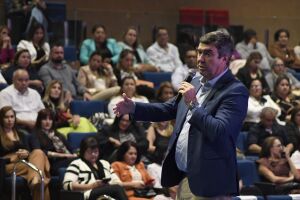 Riedel celebra avanços do programa 