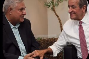 Valdemar passou comando do PL para Portela 