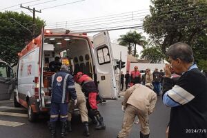 Morre motociclista atingido por carro em cruzamento na Rui Barbosa (vídeo)