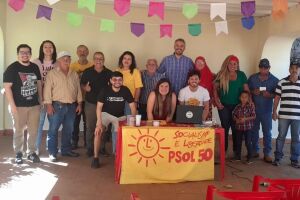 Membros do PSOL durante convenção 