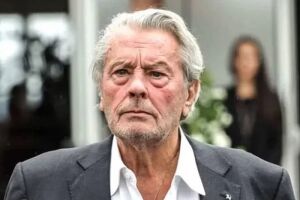 Astro do cinema francês, Alain Delon morre aos 88 anos