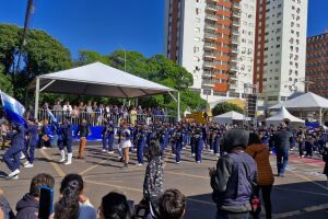 A prefeita Adriane Lopes abriu a solenidade acompanhada de diversas autoridades