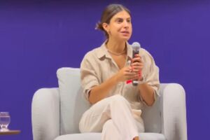 Camila falou em acolhimento e pediu voto no São Julião 