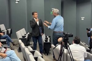 Marçal é alvo de deboche por faltar debates em Dourados 