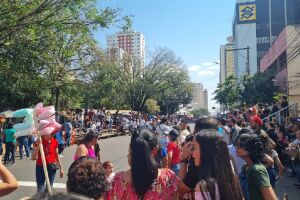 Desfile será debaixo de forte calor na 13 de Maio 