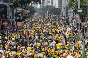 Bolsonaristas lotaram a Paulista