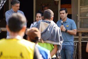 Beto visita espaço de reabilitação de dependentes químicos em Campo Grande 