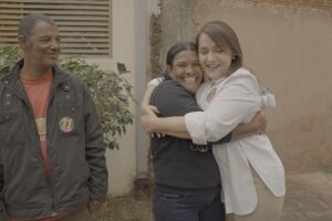 Adriane realizou sonho de ex-moradores do Mandela 