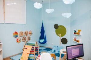 Sala foi desenhada para necessidades de autistas 