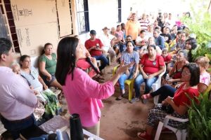 Rose ouviu demandas dos moradores do distrito 