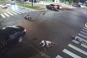 Ocupantes da motocicleta ficaram feridos