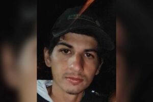 Sempre sorridente, ciclista morto após acidente estava feliz com o trabalho, diz vizinha