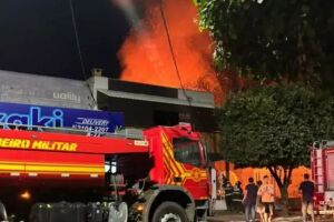 Corpo de Bombeiros foi acionado e enviou ao local três viaturas e sete militares