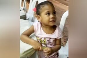 Criança de 2 anos morre engasgada em Jardim